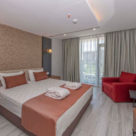 Royal Towers Lara Hotel อันตัลยา ภายนอก รูปภาพ