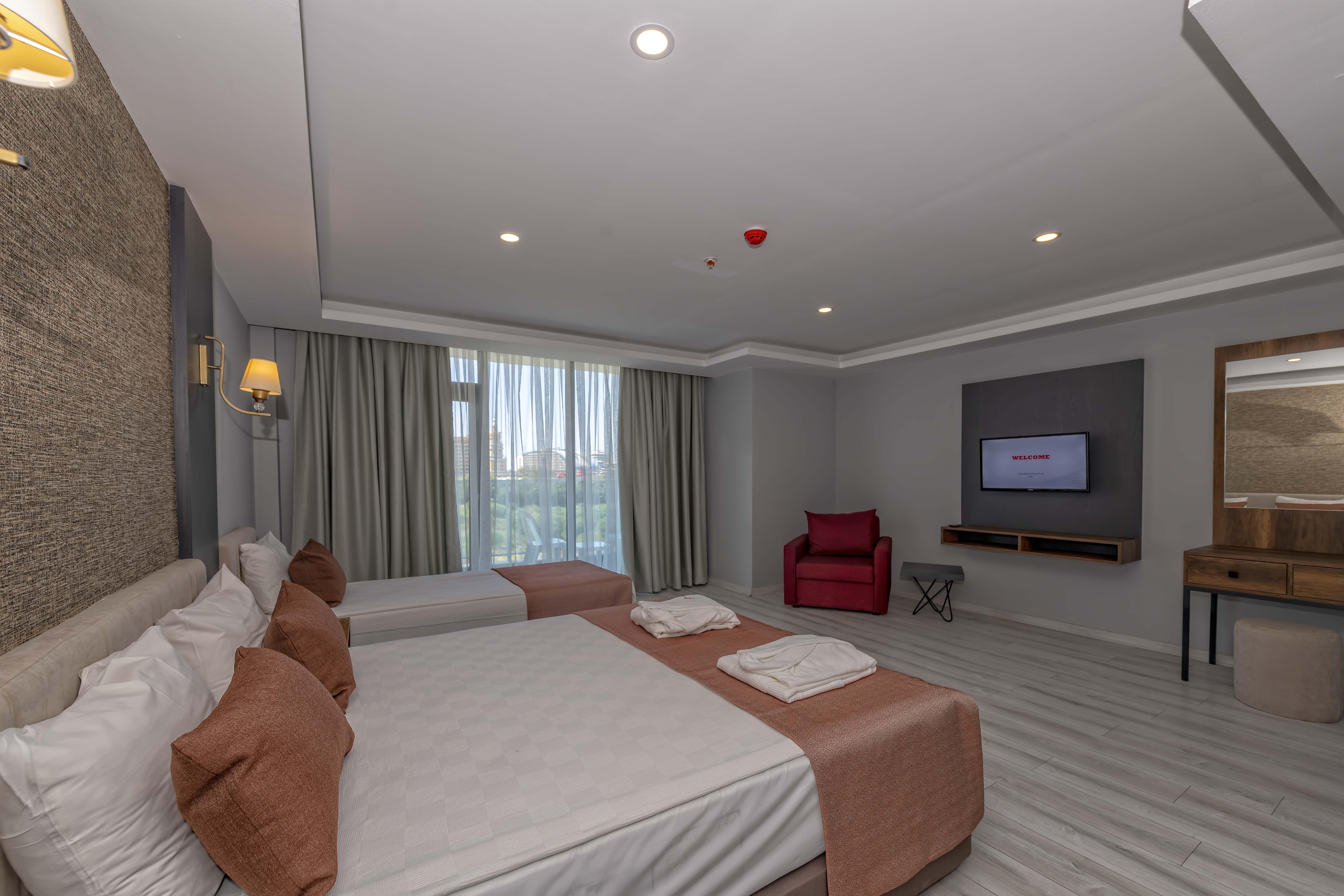 Royal Towers Lara Hotel อันตัลยา ภายนอก รูปภาพ