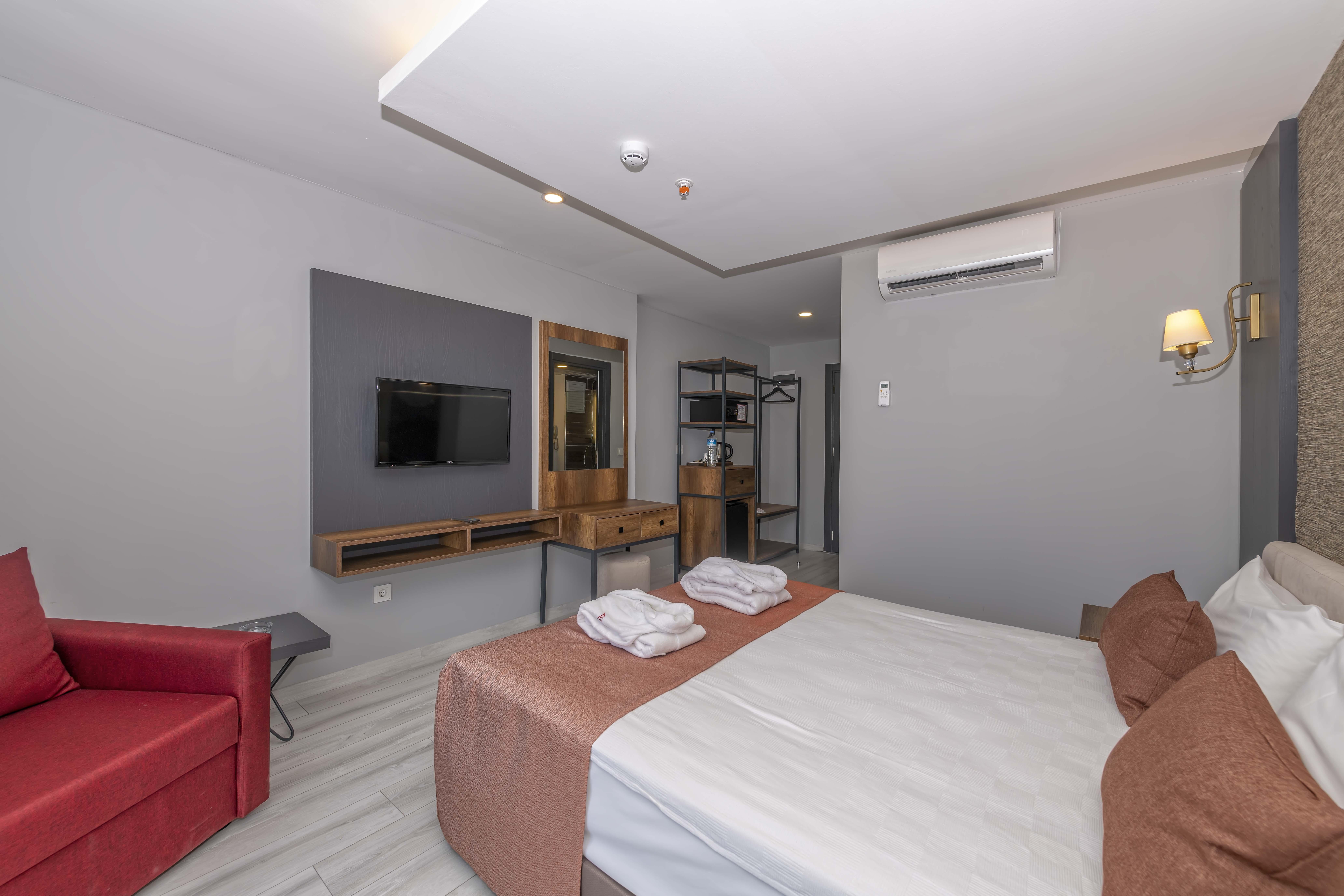 Royal Towers Lara Hotel อันตัลยา ภายนอก รูปภาพ