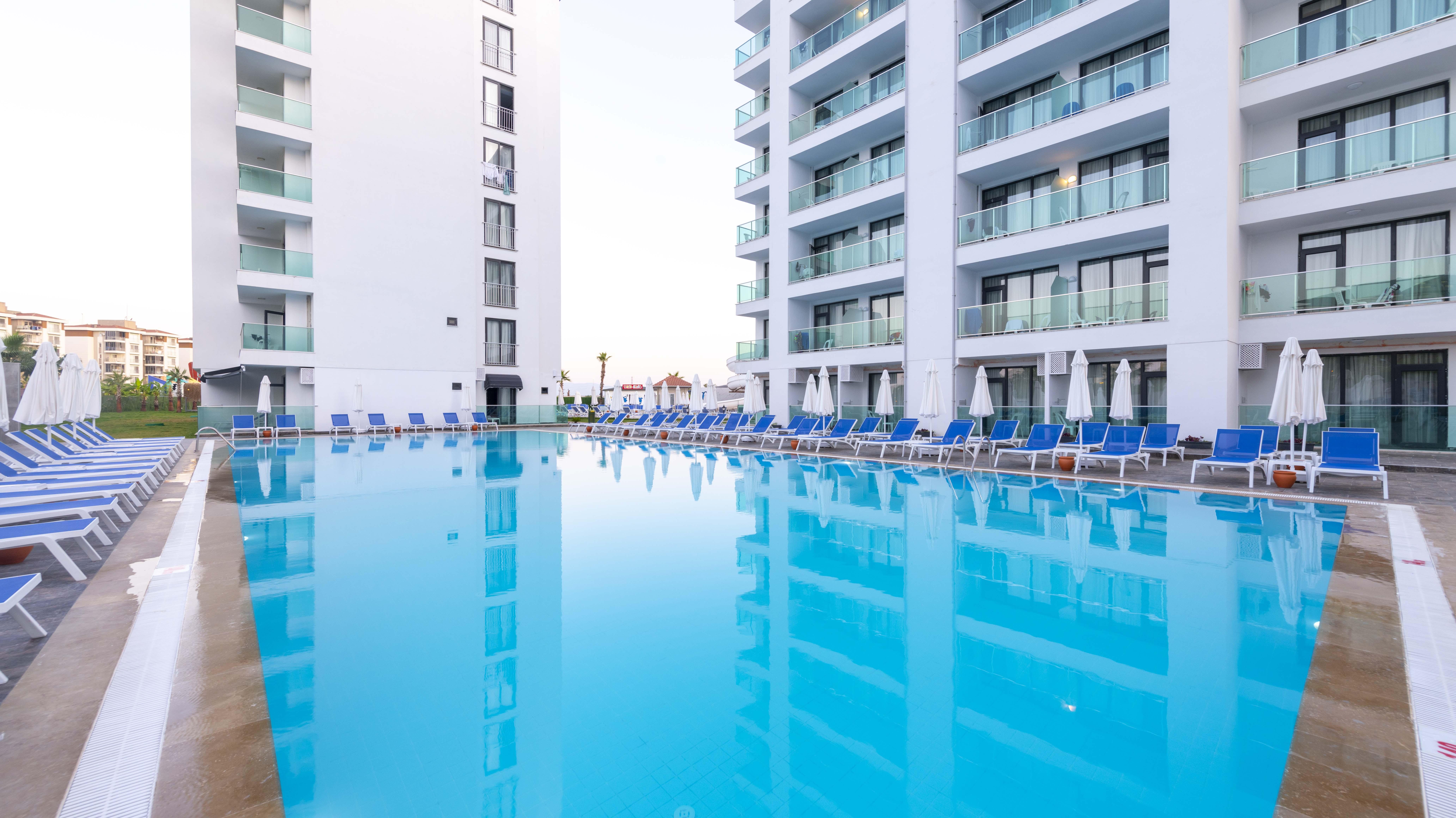 Royal Towers Lara Hotel อันตัลยา ภายนอก รูปภาพ