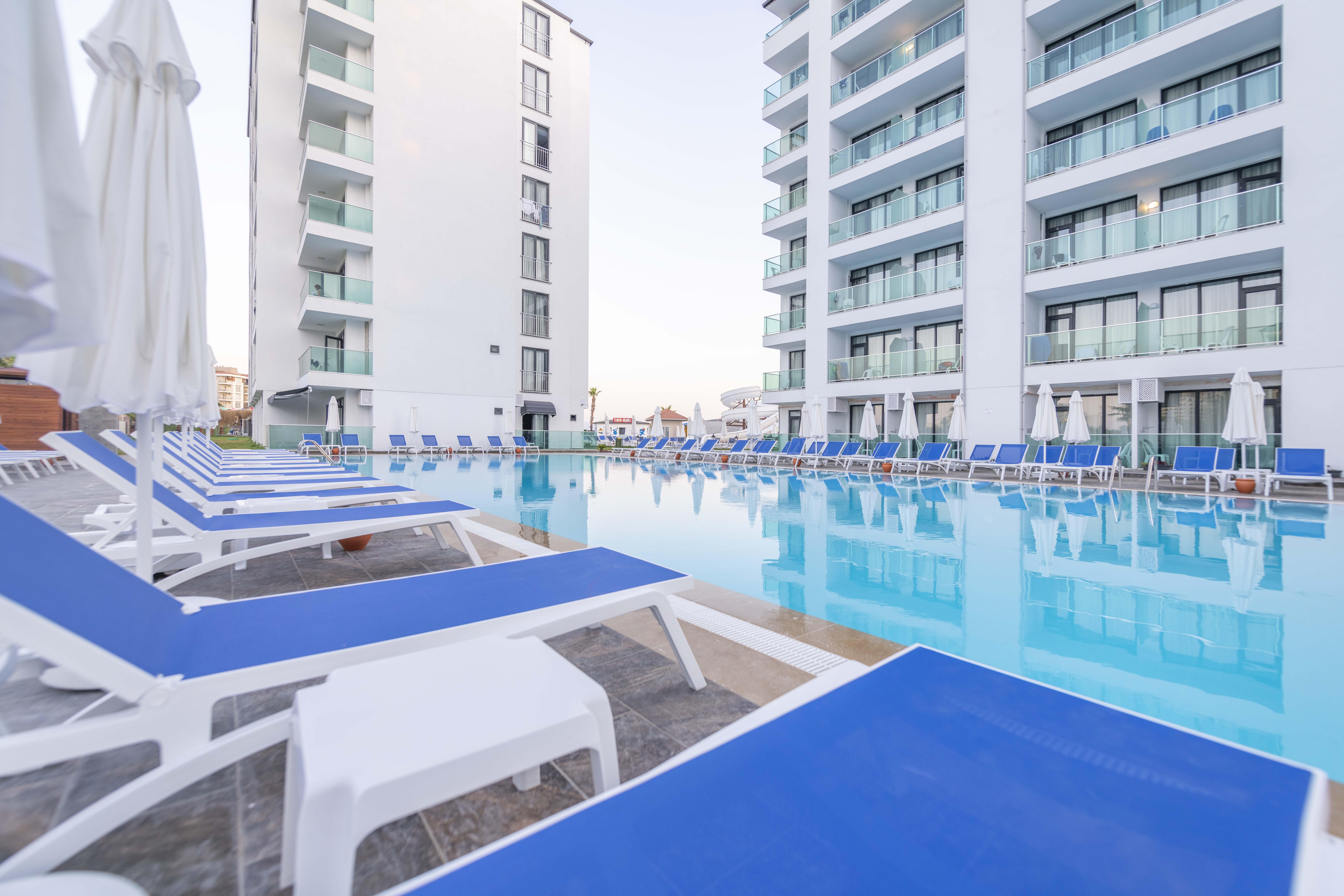 Royal Towers Lara Hotel อันตัลยา ภายนอก รูปภาพ