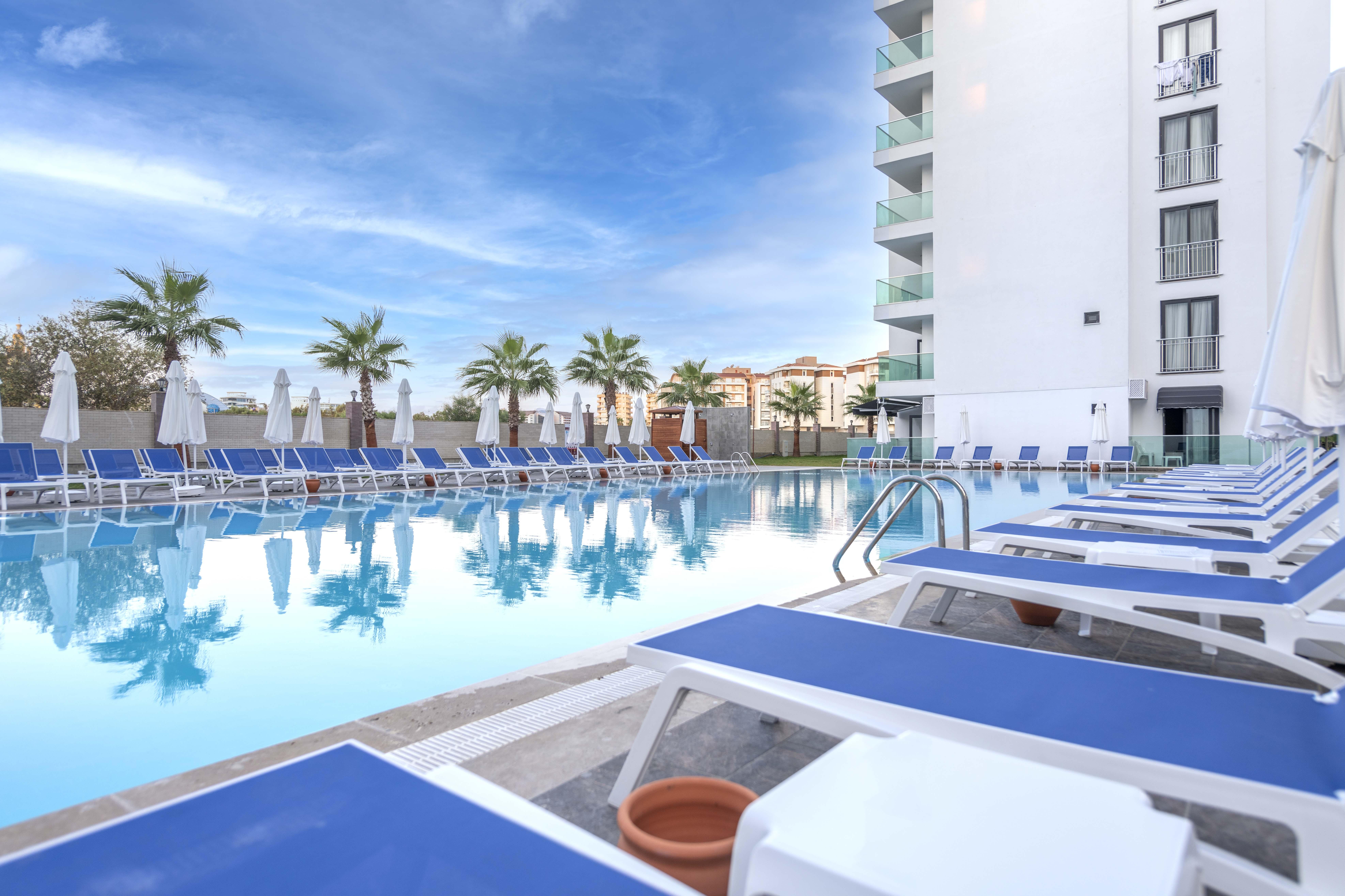 Royal Towers Lara Hotel อันตัลยา ภายนอก รูปภาพ