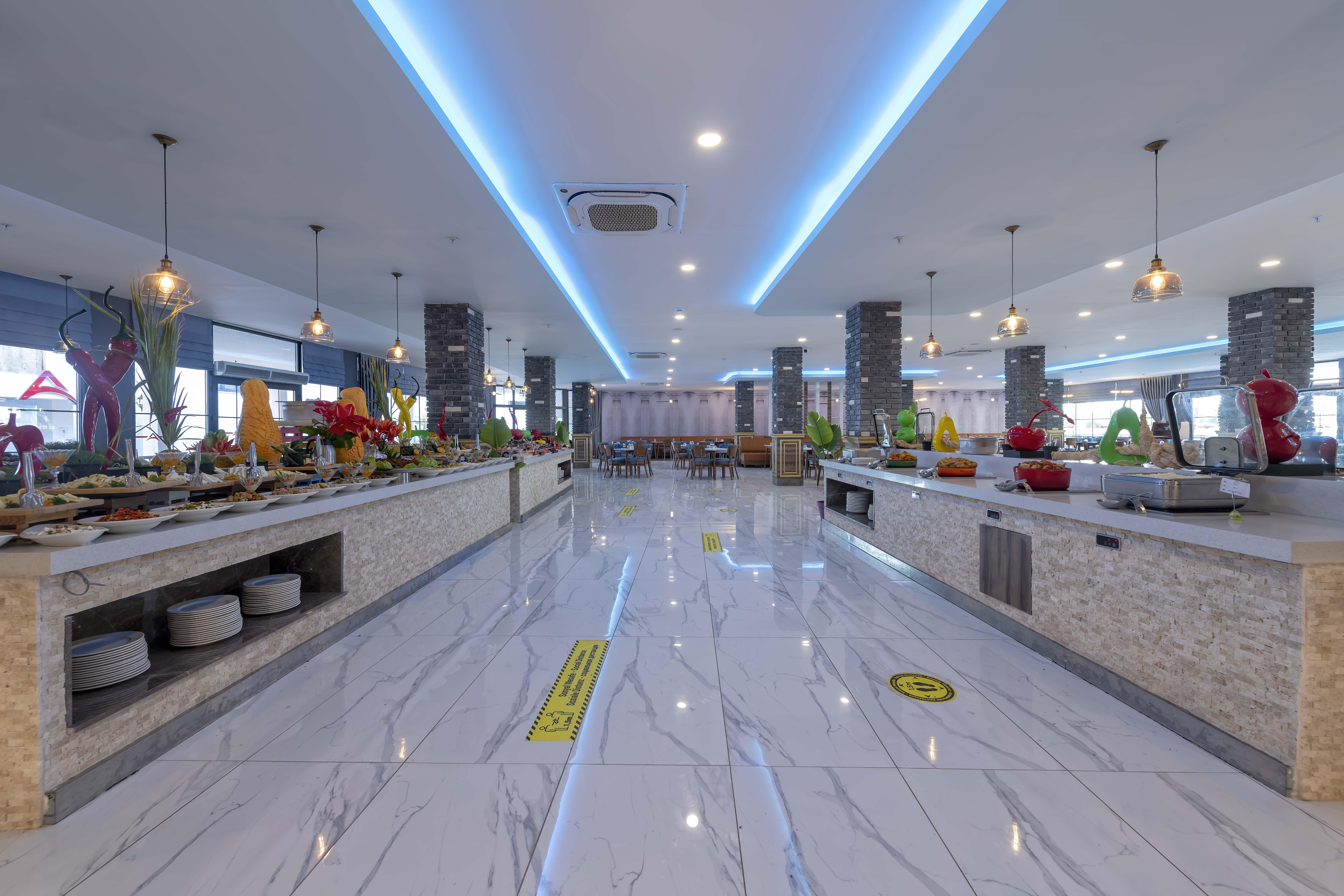 Royal Towers Lara Hotel อันตัลยา ภายนอก รูปภาพ
