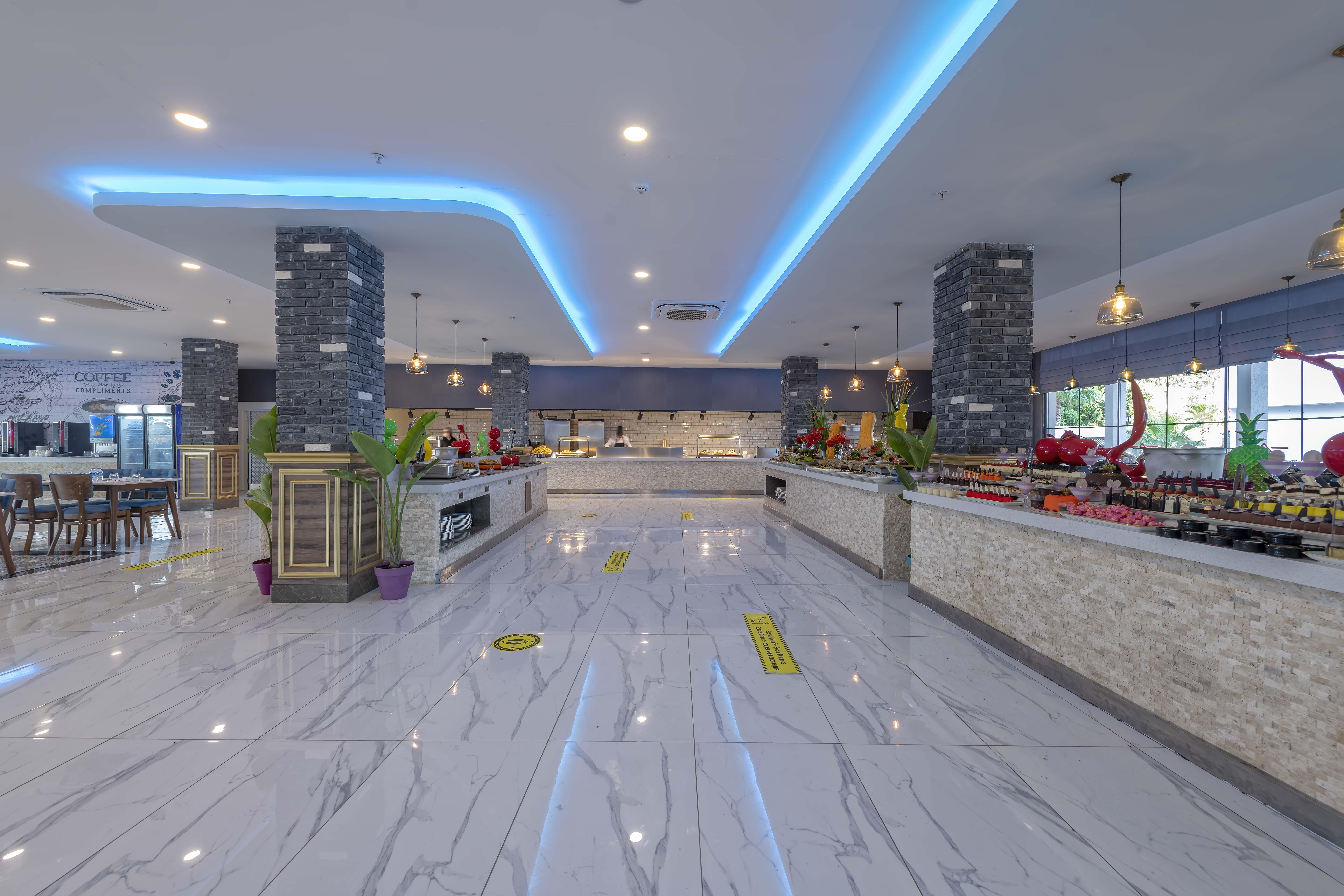 Royal Towers Lara Hotel อันตัลยา ภายนอก รูปภาพ